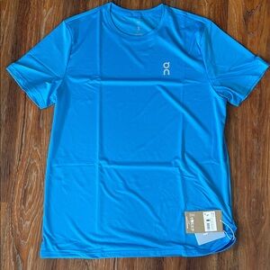 On Running Men’s Core T shirt NWT
